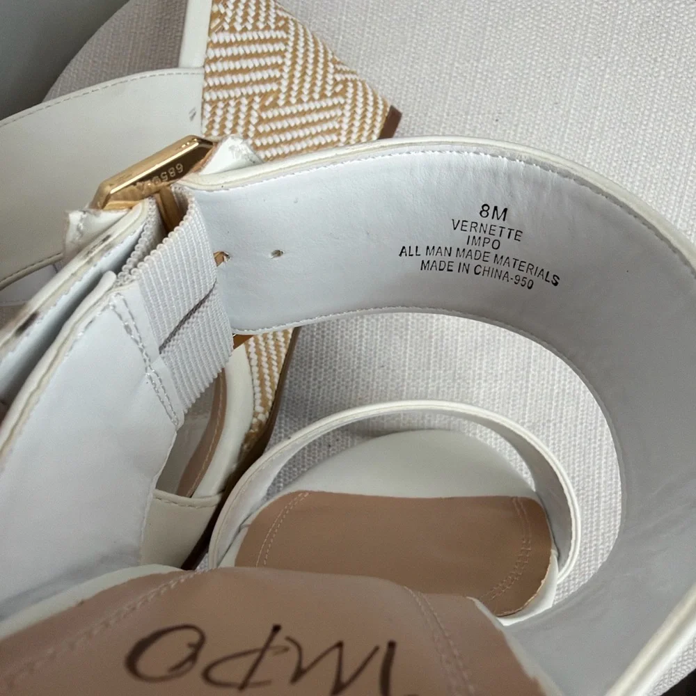 IMPO Vernette White Wedge Sandals Women’s Size 8 New(B96)”✨